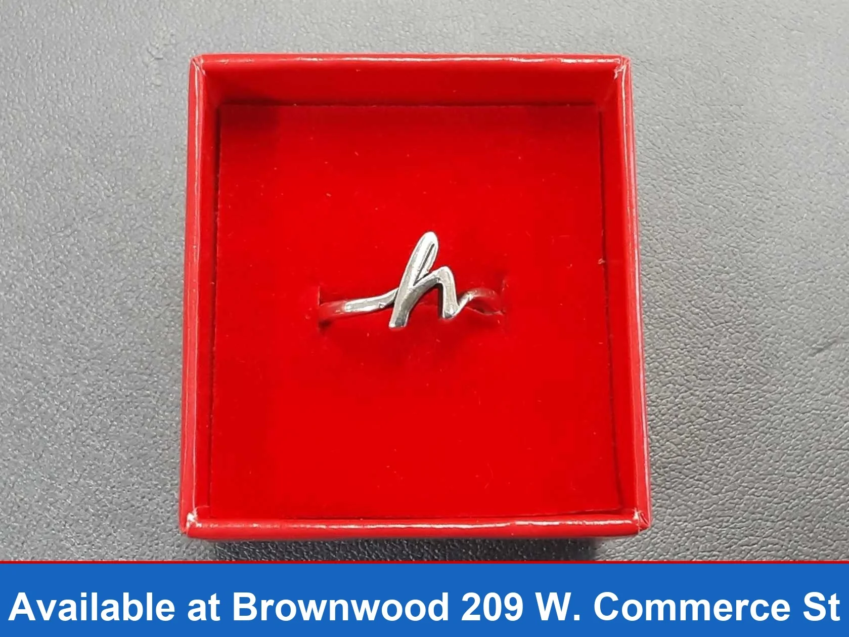 Women's Ring - Silver 2.4 grams Size 6