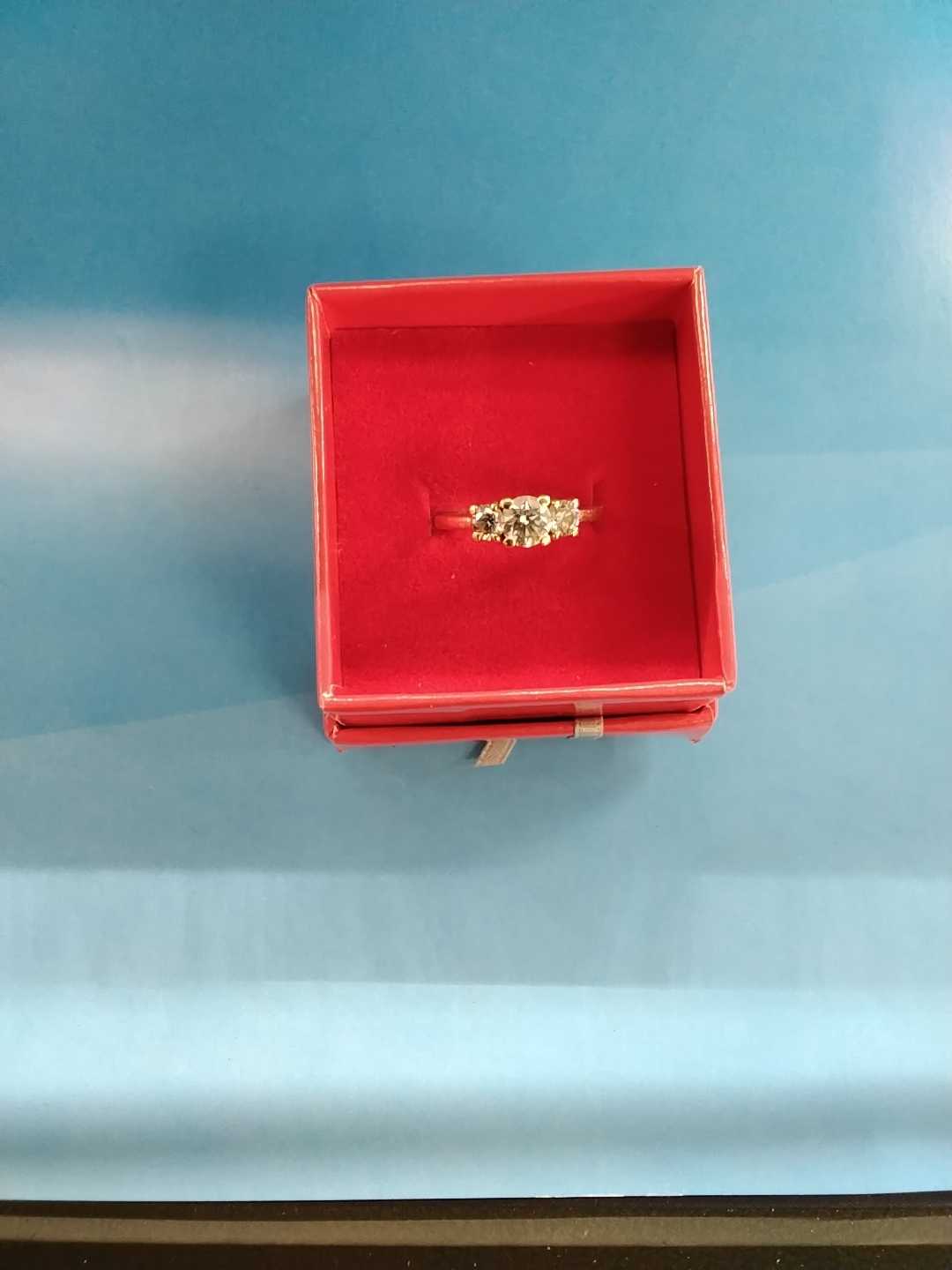 Women's Ring - Yellow Gold 14k (.585) 3.8 grams Size 6.5